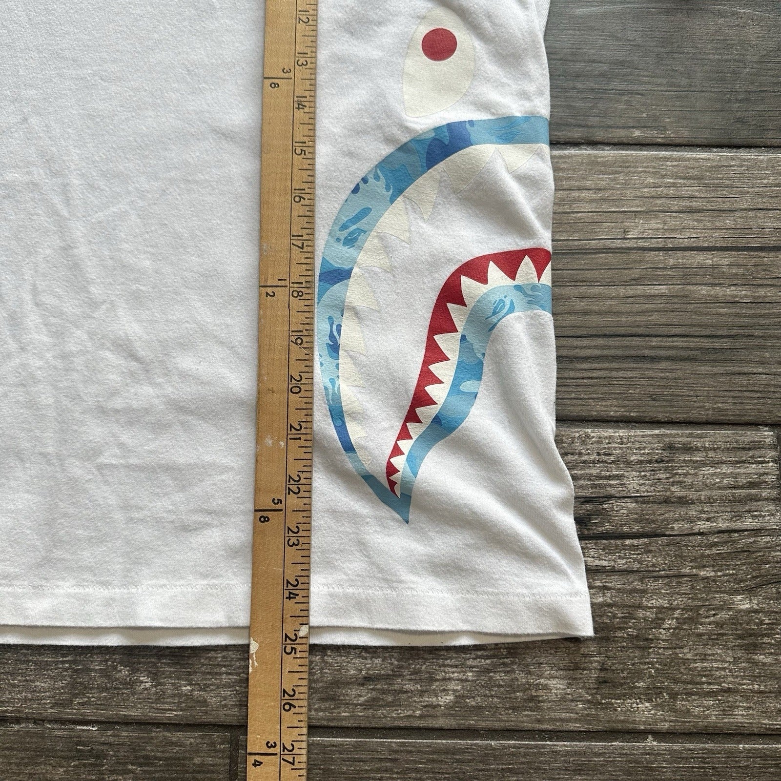 BAPE A BATHING APE DUAL SHARK FACE WHITE BLUE ACCENTS T-SHIRT TEE SZ M Yesterday's Fits Clothing Fashion Vintage Streetwear Fashion Item