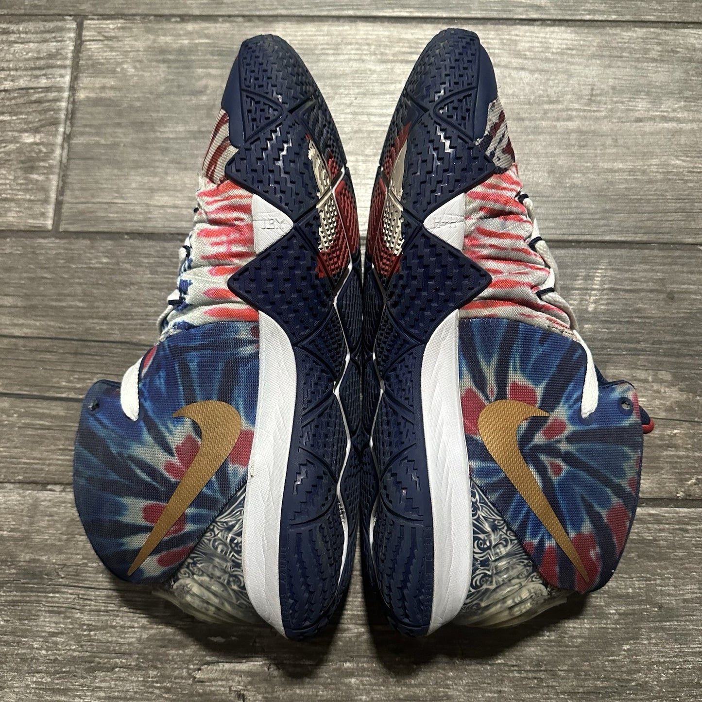 NIKE KYRIE KYBRID S2 USA RED WHITE BLUE BASKETBALL SNEAKERS SZ 10 CQ9323-400 Yesterday's Fits Clothing Fashion Vintage Streetwear Fashion Item