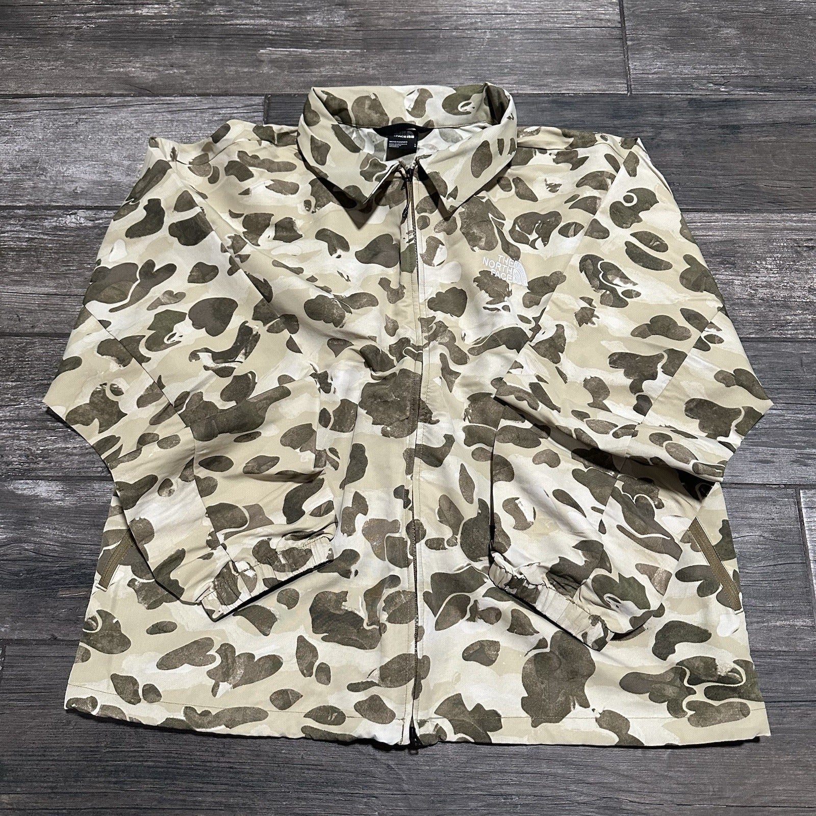 NWT $120 THE NORTH FACE EASY PACKABLE CAMO WINDBREAKER JACKET TAN SZ L COACHES Yesterday's Fits Clothing Fashion Vintage Streetwear Fashion Item
