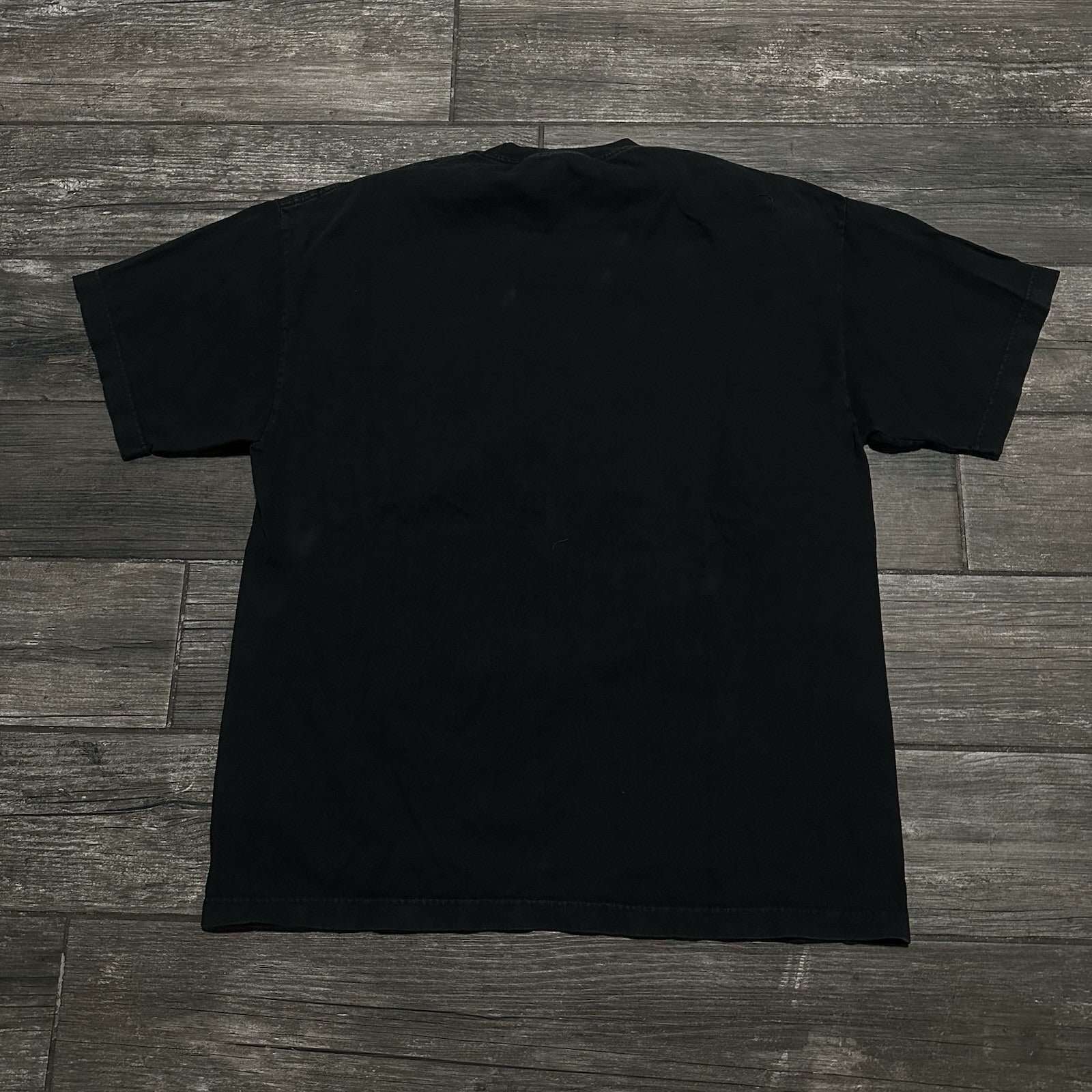 2011 JUSTIFIED TV FX PROMO SONY BLACK RED T-SHIRT TEE SZ XL WESTERN COWBOYS COP Yesterday's Fits Clothing Fashion Vintage Streetwear Fashion Item