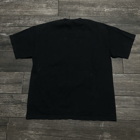 2011 JUSTIFIED TV FX PROMO SONY BLACK RED T-SHIRT TEE SZ XL WESTERN COWBOYS COP Yesterday's Fits Clothing Fashion Vintage Streetwear Fashion Item