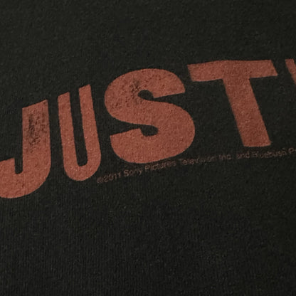 2011 JUSTIFIED TV FX PROMO SONY BLACK RED T-SHIRT TEE SZ XL WESTERN COWBOYS COP Yesterday's Fits Clothing Fashion Vintage Streetwear Fashion Item