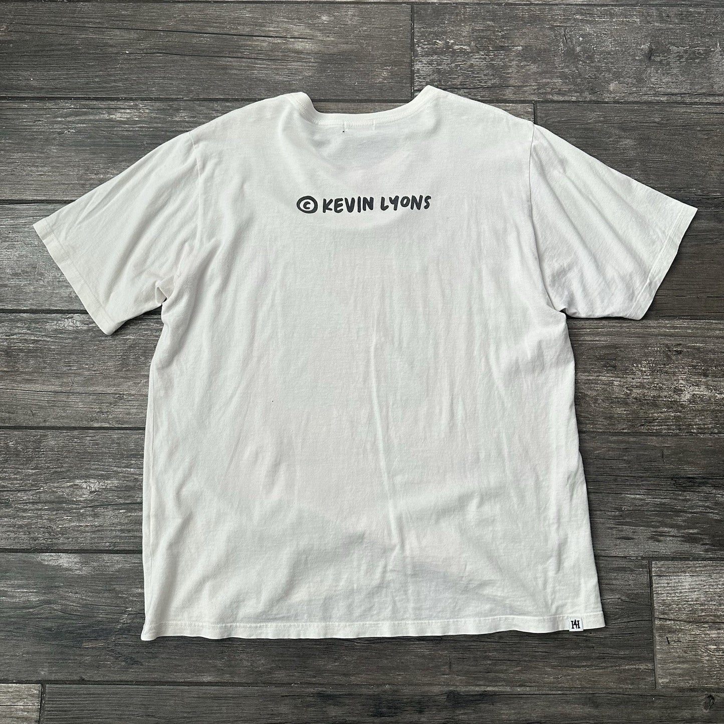 HYSTERIC GLAMOUR KEVIN LYONS CARTOON GRAPHIC WHITE T-SHIRT SHORT SLEEVE 2018 XL Yesterday's Fits Clothing Fashion Vintage Streetwear Fashion Item