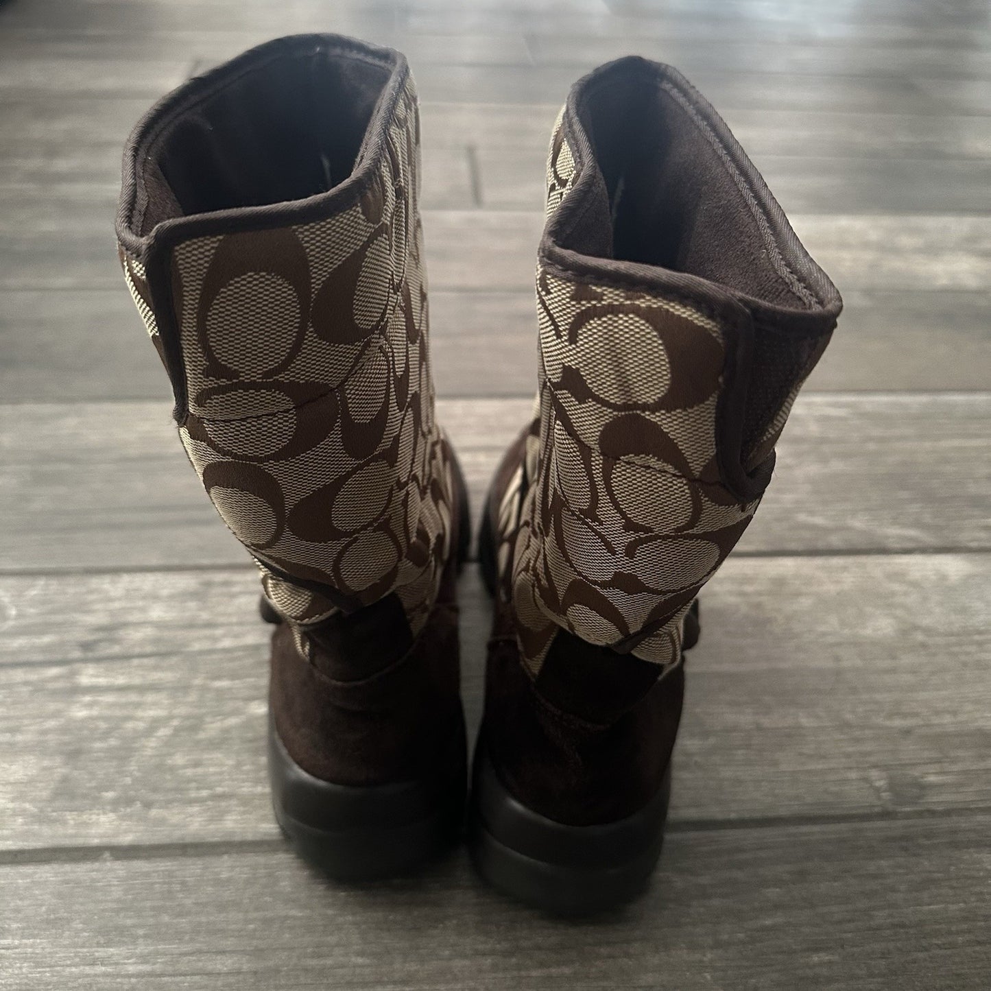 COACH SHARRON BROWN BLACK BOOTS SZ 7 WMNS MONOGRAM AOP Y2K Yesterday's Fits Clothing Fashion Vintage Streetwear Fashion Item