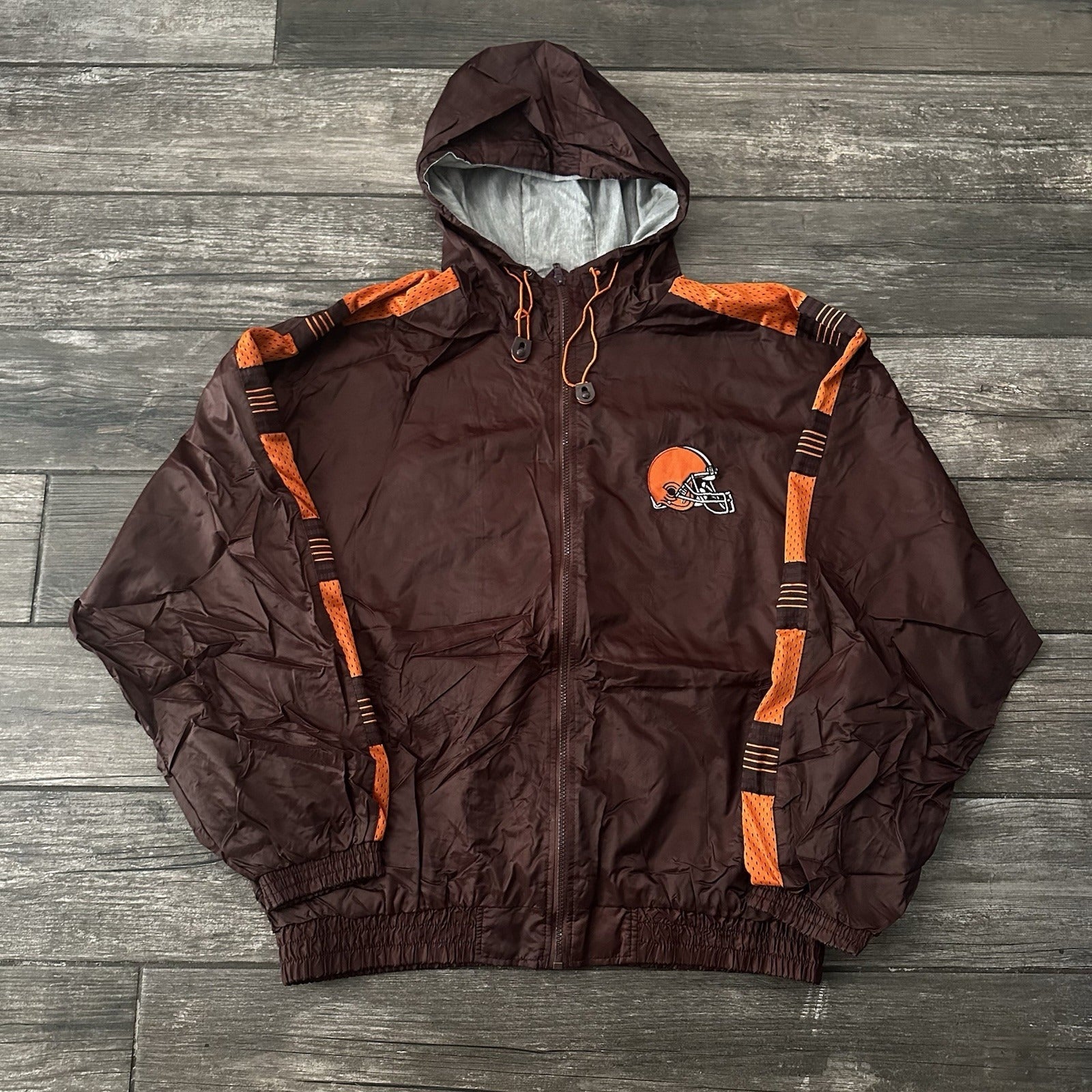 VTG CLEVELAND BROWNS WINDBREAKER WARM UP FOOTBALL NFL JACKET SZ L GAME DAY Yesterday's Fits Clothing Fashion Vintage Streetwear Fashion Item