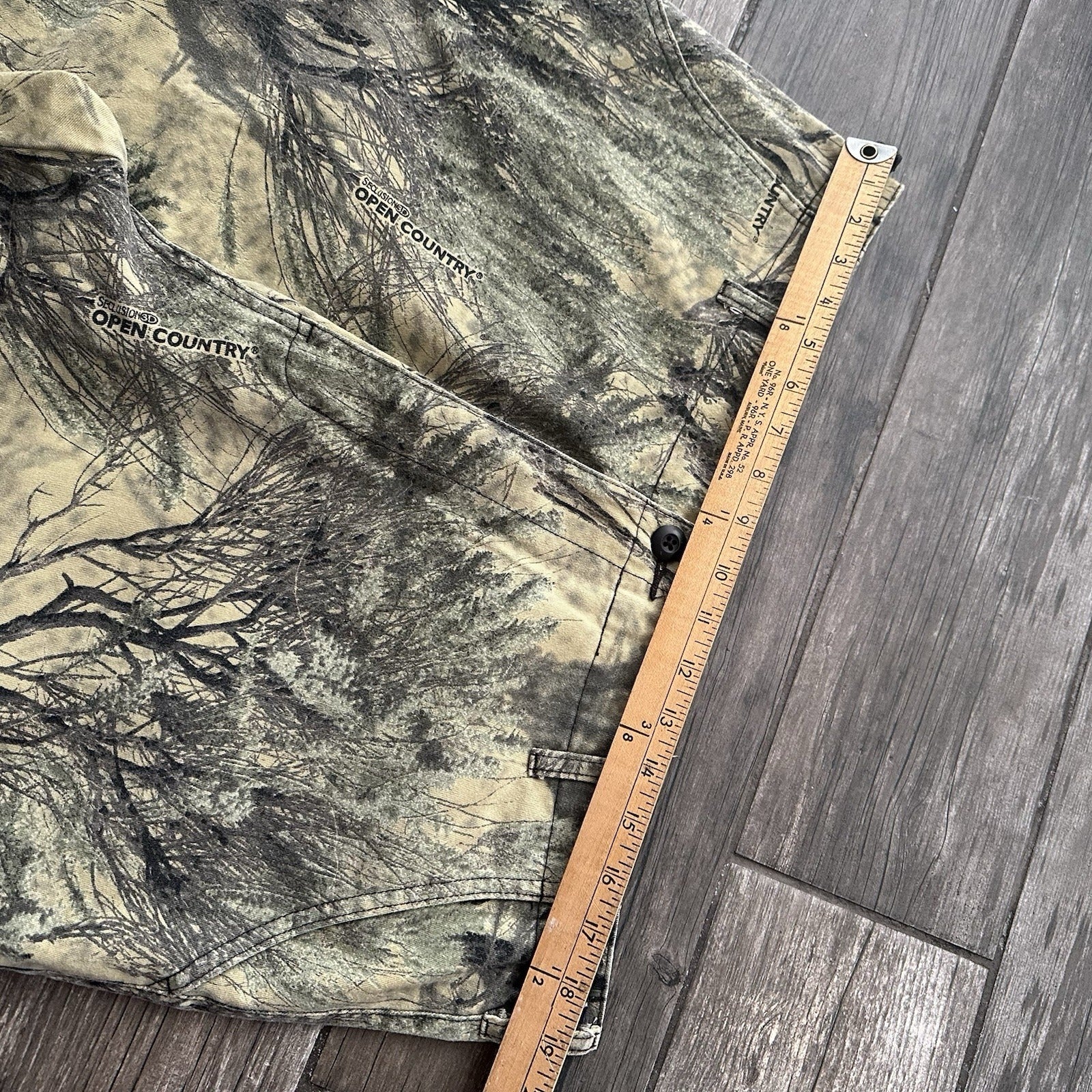 VTG CABELAS BAGGY GHOST CAMO GREEN TAN HUNTING CARGO PANTS SZ 38x30 Yesterday's Fits Clothing Fashion Vintage Streetwear Fashion Item