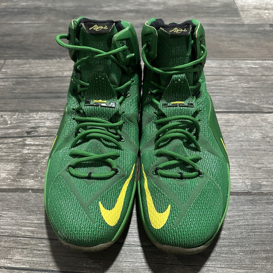 SAMPLE NIKE LEBRON 12 OREGON PE SZ 14 BASKETBALL SNEAKERS SHOES NO BOX GREEN Yesterday's Fits Clothing Fashion Vintage Streetwear Fashion Item