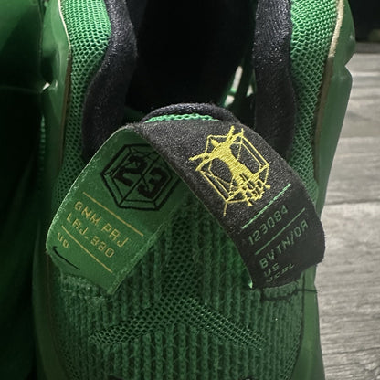 SAMPLE NIKE LEBRON 12 OREGON PE SZ 14 BASKETBALL SNEAKERS SHOES NO BOX GREEN Yesterday's Fits Clothing Fashion Vintage Streetwear Fashion Item