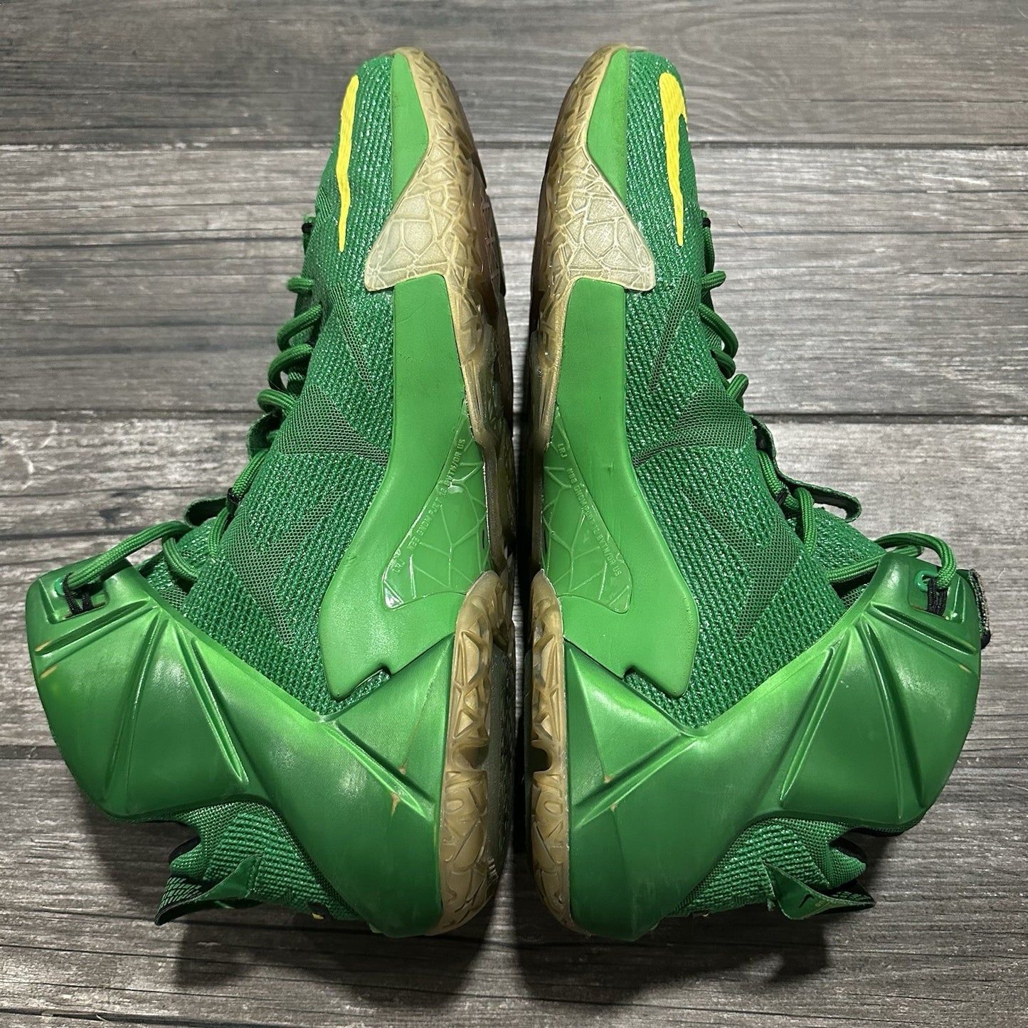 SAMPLE NIKE LEBRON 12 OREGON PE SZ 14 BASKETBALL SNEAKERS SHOES NO BOX GREEN Yesterday's Fits Clothing Fashion Vintage Streetwear Fashion Item