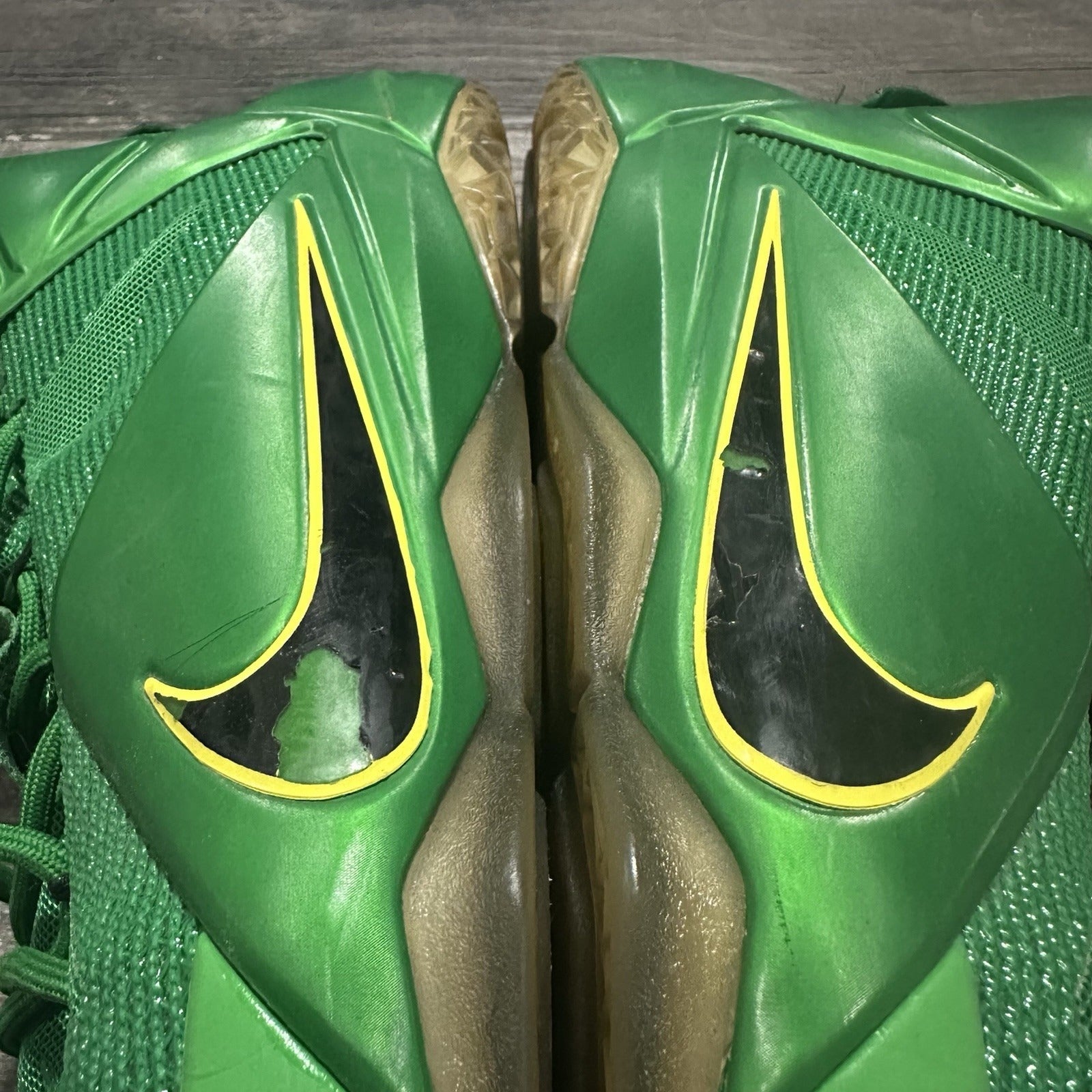 SAMPLE NIKE LEBRON 12 OREGON PE SZ 14 BASKETBALL SNEAKERS SHOES NO BOX GREEN Yesterday's Fits Clothing Fashion Vintage Streetwear Fashion Item