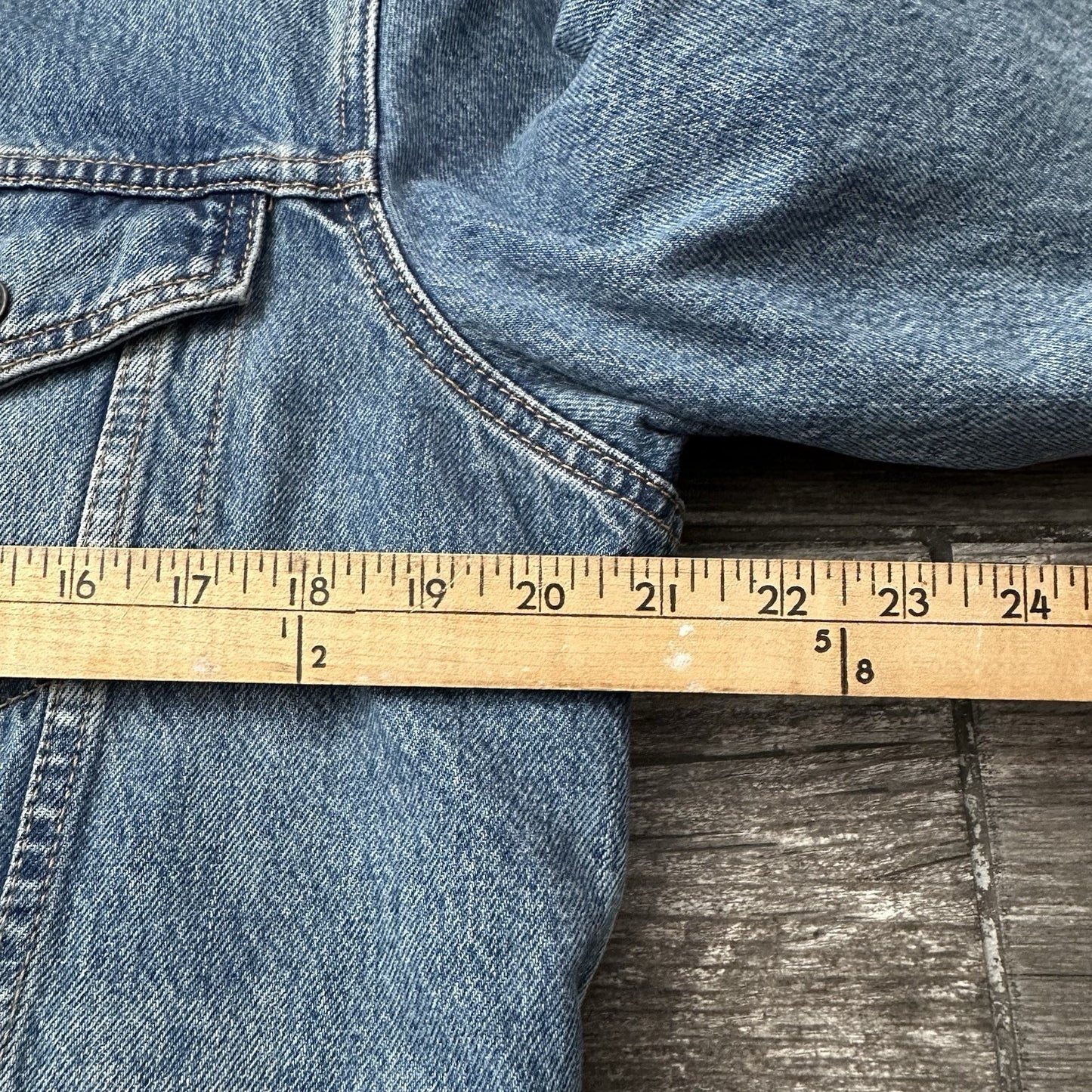 LEVIS LIGHT BLUE DENIM JEAN SHERPA JACKET BUTTON UP COAT SZ M DOUBLE POCKET