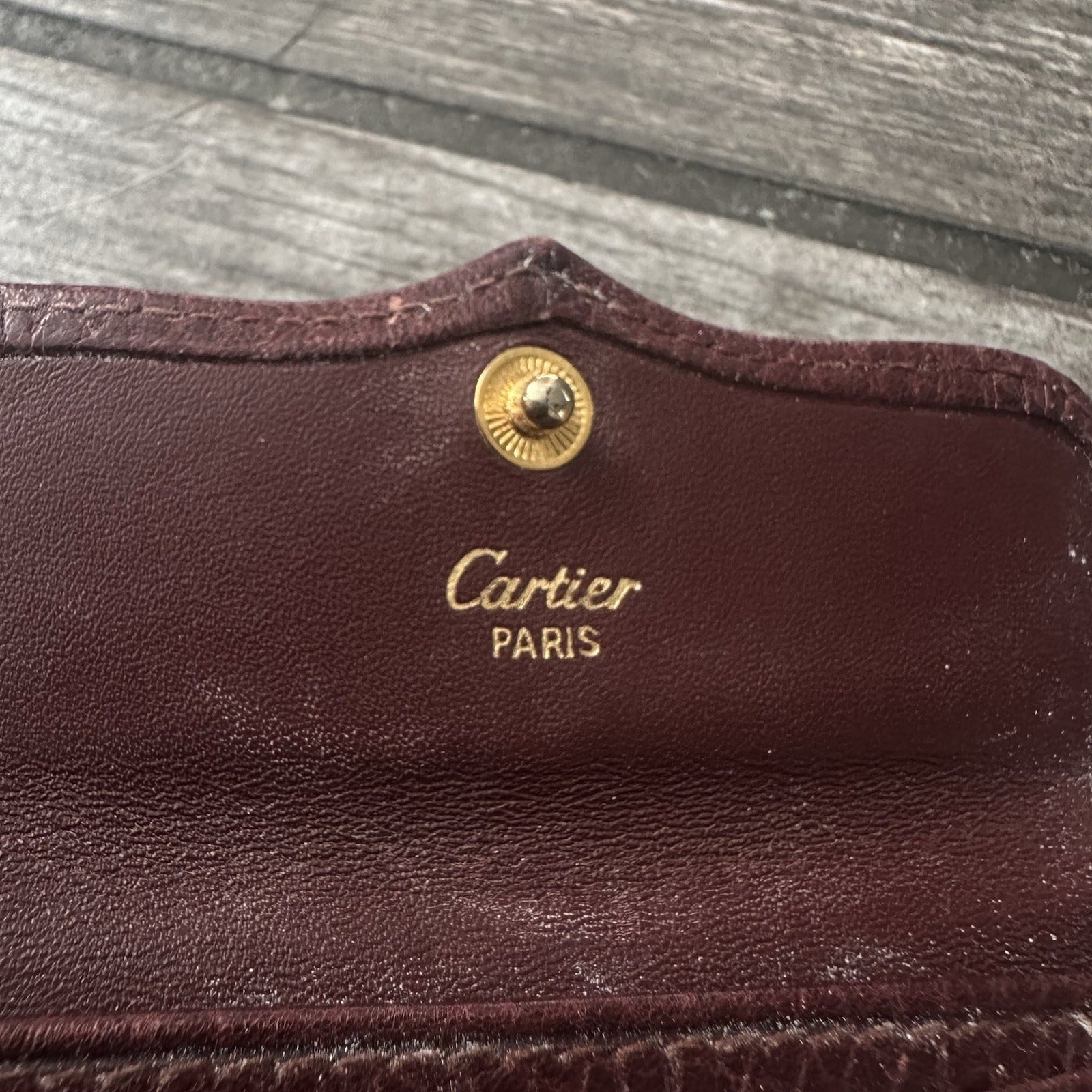 VTG CARTIER BURGUNDY COIN PURSE BORDEAUX POUCH CALFSKIN LEATHER SEMI-CIRCLE (J) Yesterday's Fits Clothing Fashion Vintage Streetwear Fashion Item