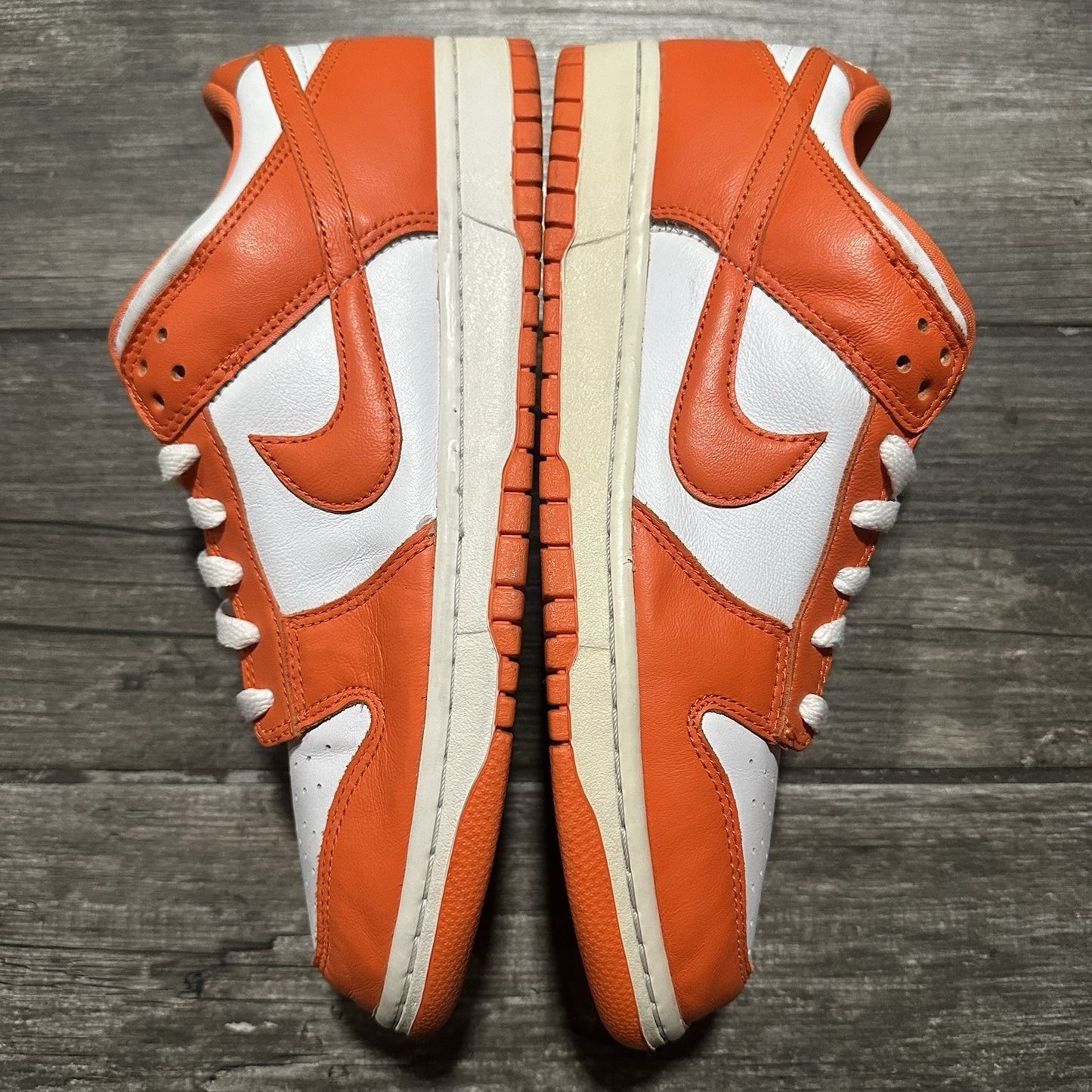 NIKE DUNK LOW SP SYRACUSE ORANGE WHITE COLLEGE CU1726 101 NO BOX SZ 10 SNEAKERS Yesterday's Fits Clothing Fashion Vintage Streetwear Fashion Item