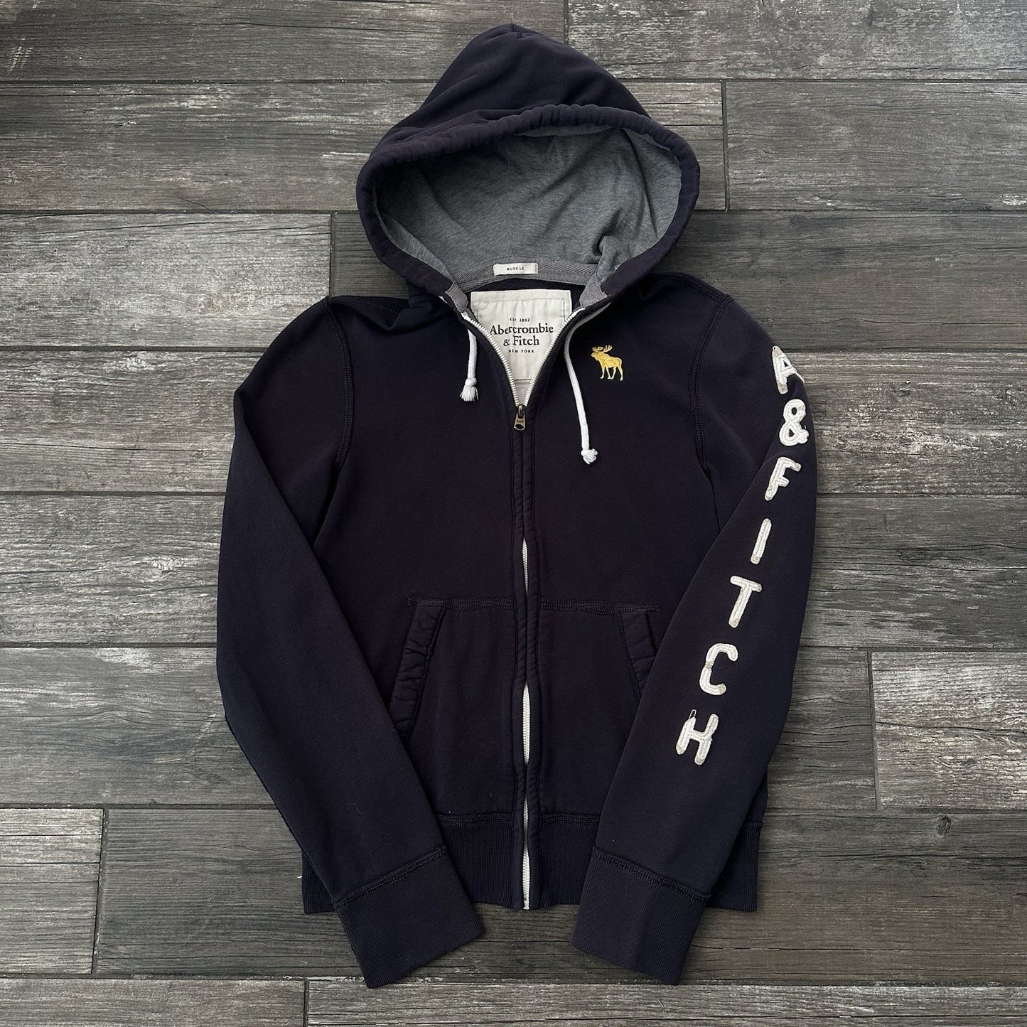 Y2K ABERCROMBIE & FITCH NAVY BLUE WHITE LOGO HOODIE SWEATSHIRT ZIP UP SZ S Yesterday's Fits Clothing Fashion Vintage Streetwear Fashion Item