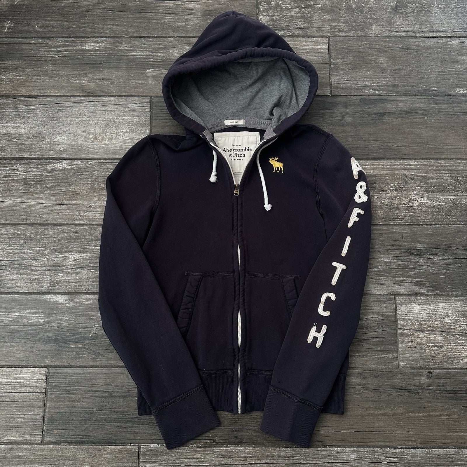 Y2K ABERCROMBIE & FITCH NAVY BLUE WHITE LOGO HOODIE SWEATSHIRT ZIP UP SZ S Yesterday's Fits Clothing Fashion Vintage Streetwear Fashion Item