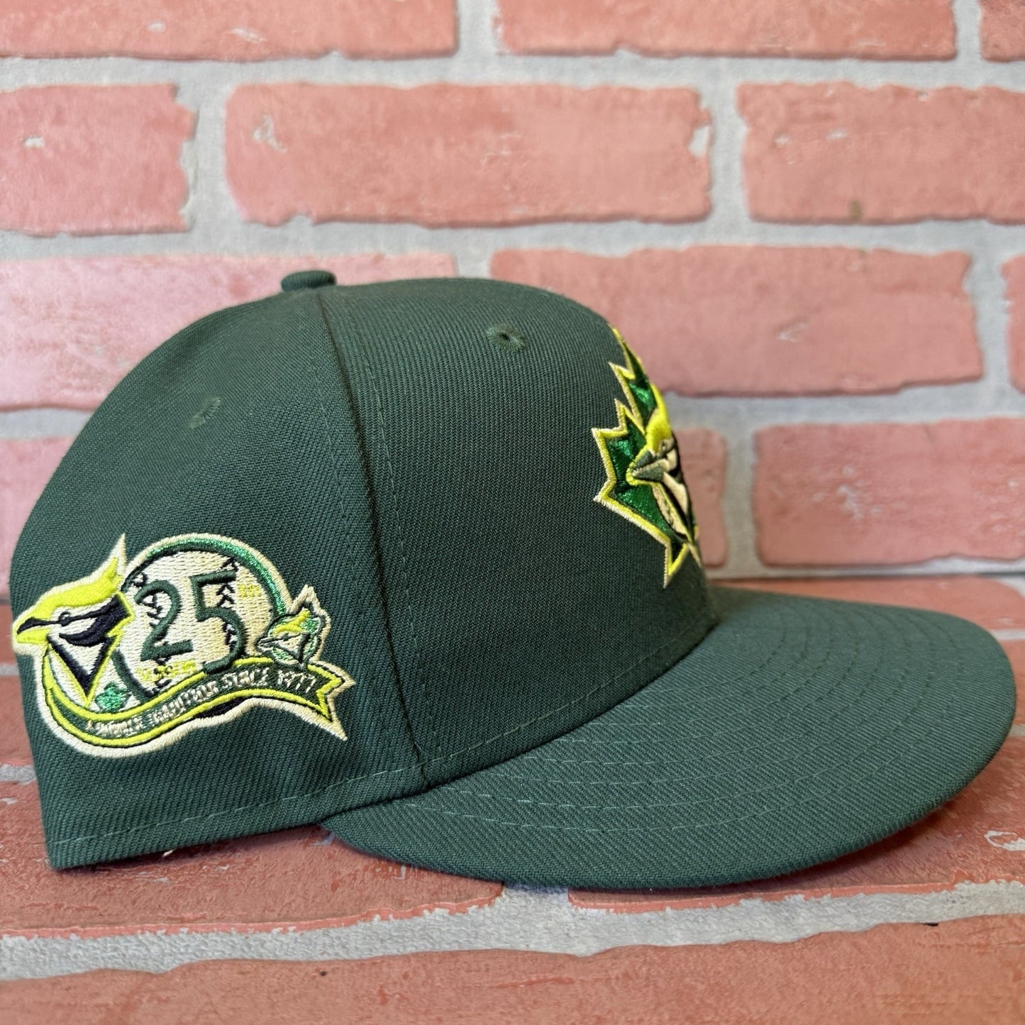 NEW ERA TORONTO BLUE JAYS GREEN CROCODILE PACK FITTED BASEBALL HAT YELLOW SZ 7 Yesterday's Fits Clothing Fashion Vintage Streetwear Fashion Item