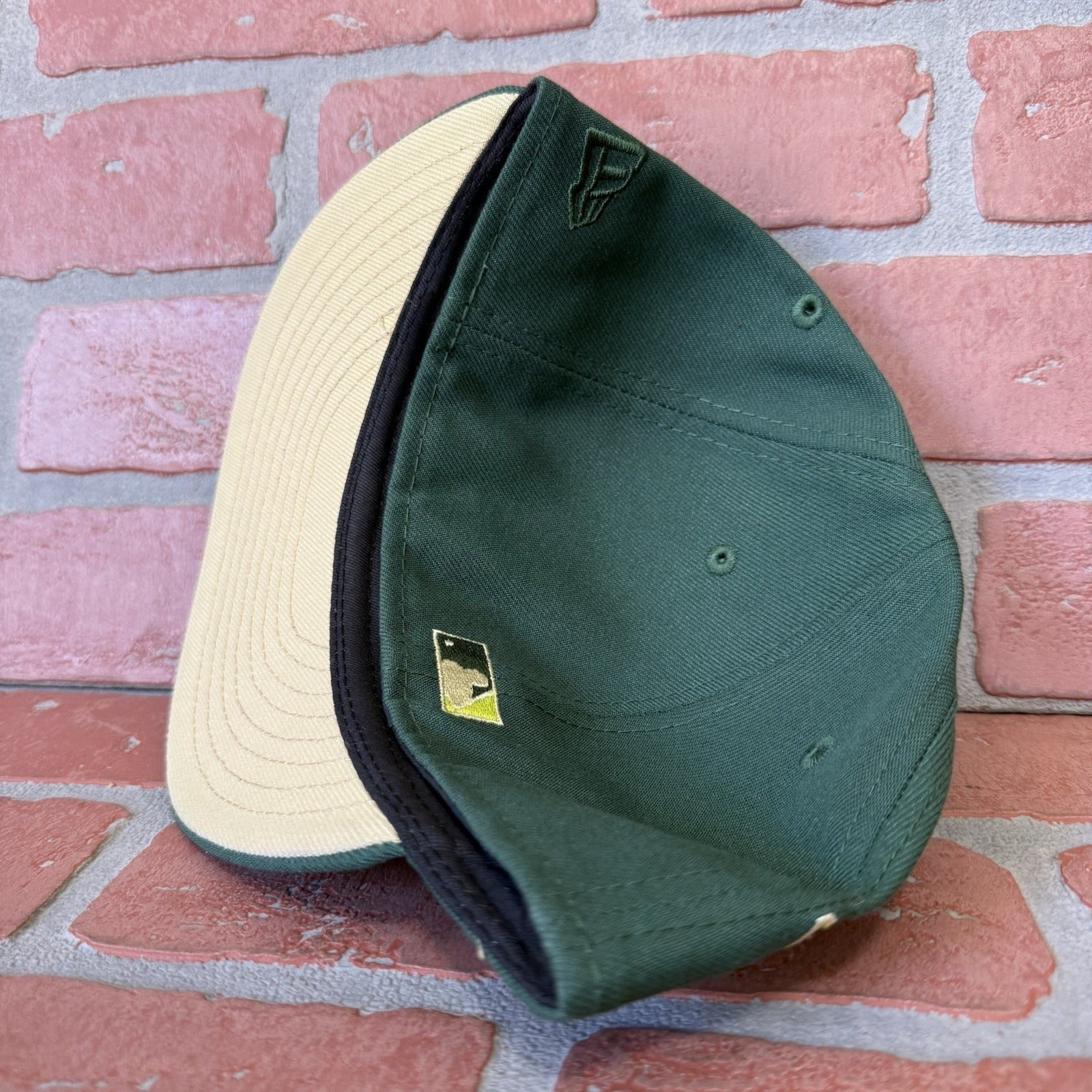 NEW ERA TORONTO BLUE JAYS GREEN CROCODILE PACK FITTED BASEBALL HAT YELLOW SZ 7 Yesterday's Fits Clothing Fashion Vintage Streetwear Fashion Item