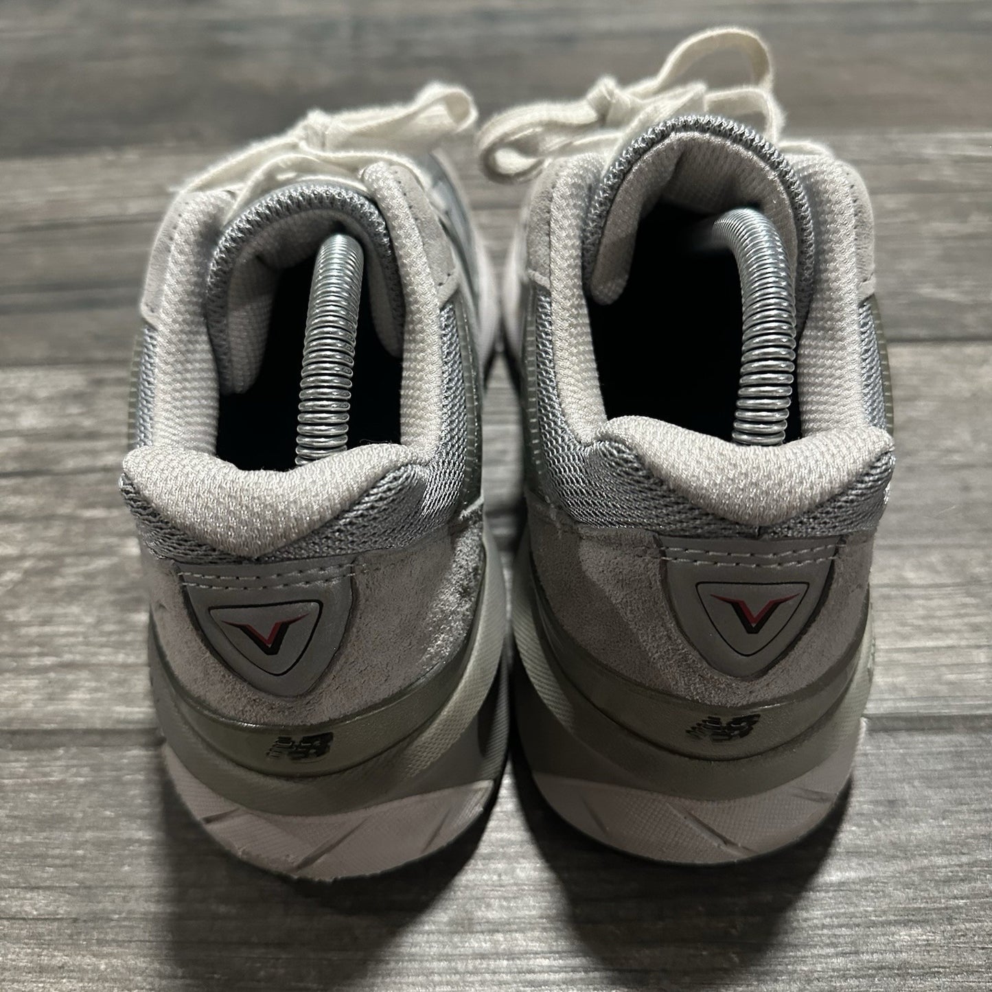 NEW BALANCE 990 V5 SZ 7.5 MADE IN USA GREY SNEAKERS NO BOX 990V5 SUEDE BRUSH Yesterday's Fits Clothing Fashion Vintage Streetwear Fashion Item