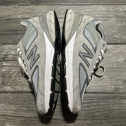 NEW BALANCE 990 V5 SZ 7.5 MADE IN USA GREY SNEAKERS NO BOX 990V5 SUEDE BRUSH Yesterday's Fits Clothing Fashion Vintage Streetwear Fashion Item