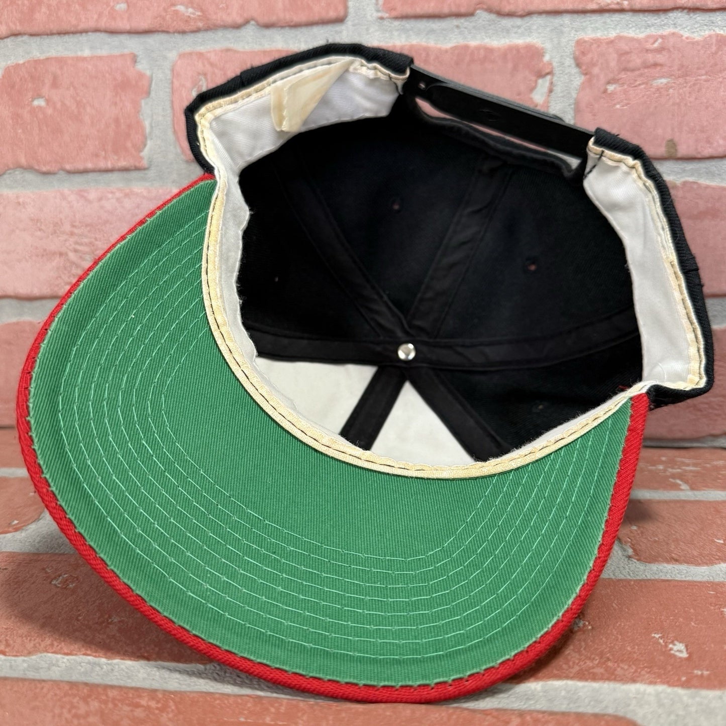 VTG SPORTS SPECIALTIES UNLV RUNNIN REBELS SCRIPT SNAPBACK RED BLACK DOME ADJUST Yesterday's Fits Clothing Fashion Vintage Streetwear Fashion Item