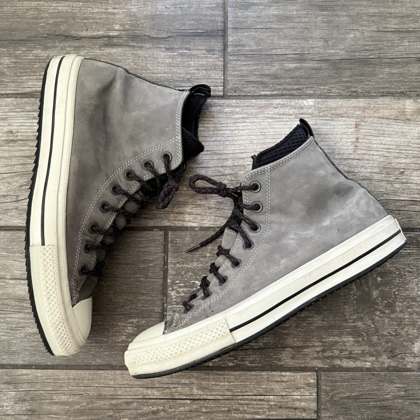 CONVERSE CHUCK TAYLOR ALL STAR WATERPROOF BOOT HIGH SZ 10 SNEAKERS CARBON GREY Yesterday's Fits Clothing Fashion Vintage Streetwear Fashion Item