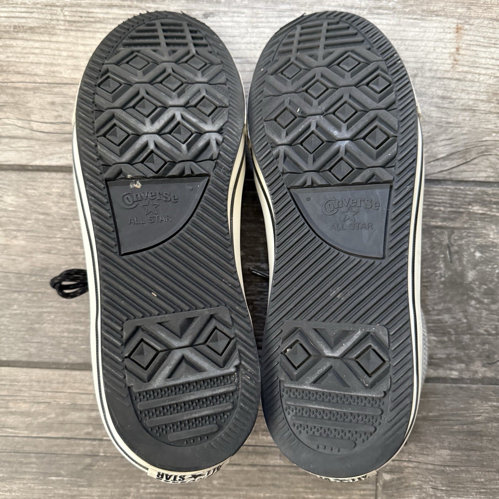 CONVERSE CHUCK TAYLOR ALL STAR WATERPROOF BOOT HIGH SZ 10 SNEAKERS CARBON GREY Yesterday's Fits Clothing Fashion Vintage Streetwear Fashion Item