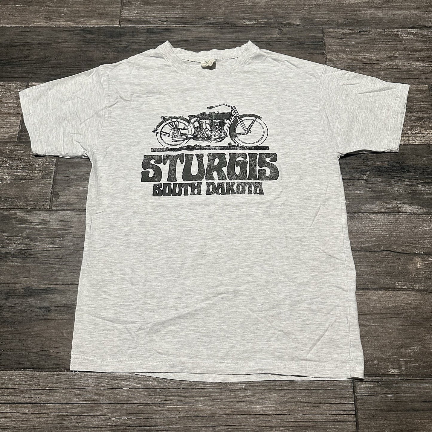 VTG 90s STURGIS MOTORCYCLE RALLY GREY T-SHIRT SHORT SLEEVE SOUTH DAKOTA SZ L Yesterday's Fits Clothing Fashion Vintage Streetwear Fashion Item