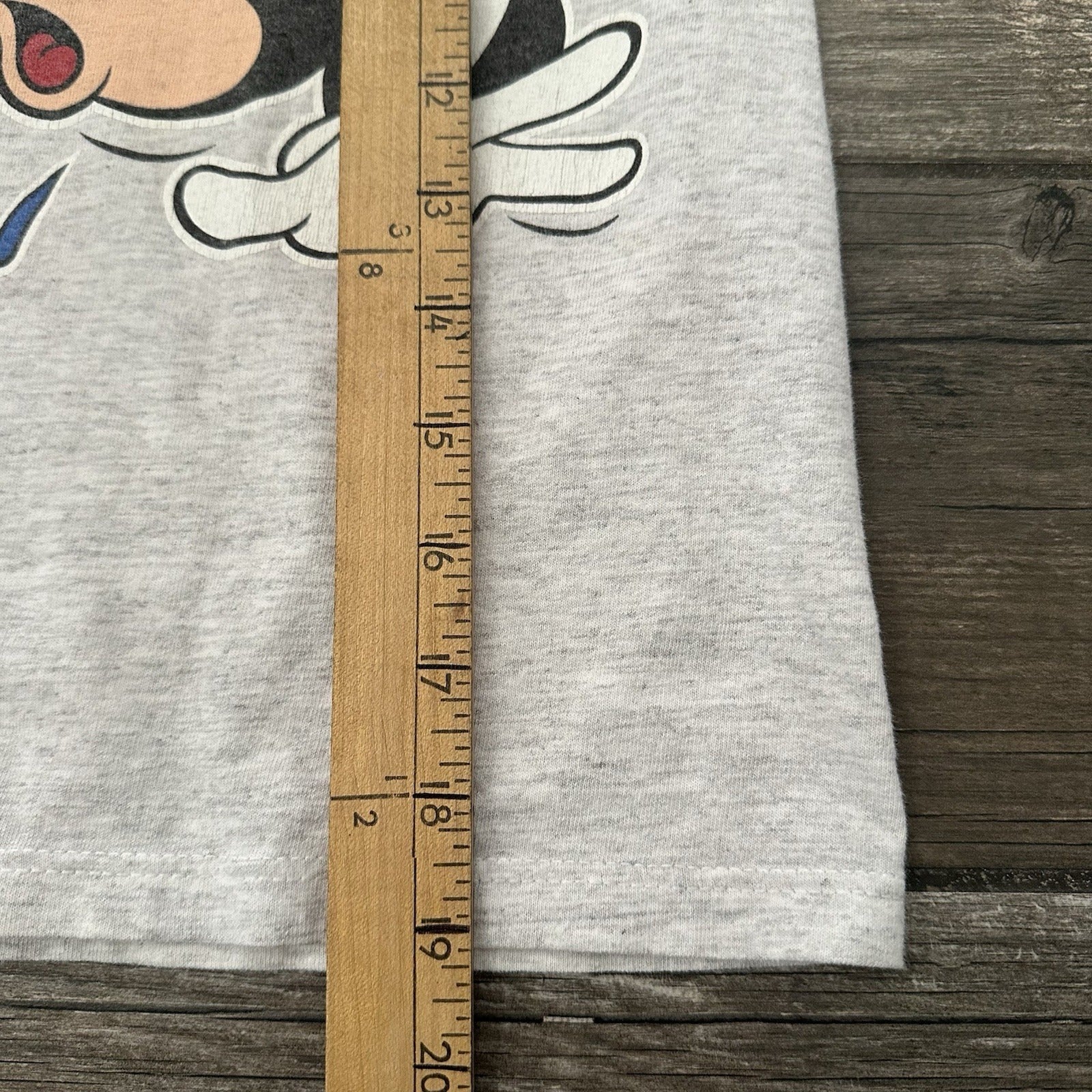 VTG DISNEY MICKEY MOUSE GREY GRAPHIC T-SHIRT USA MADE DISNEYLAND YOUTH M 10-12 Yesterday's Fits Clothing Fashion Vintage Streetwear Fashion Item