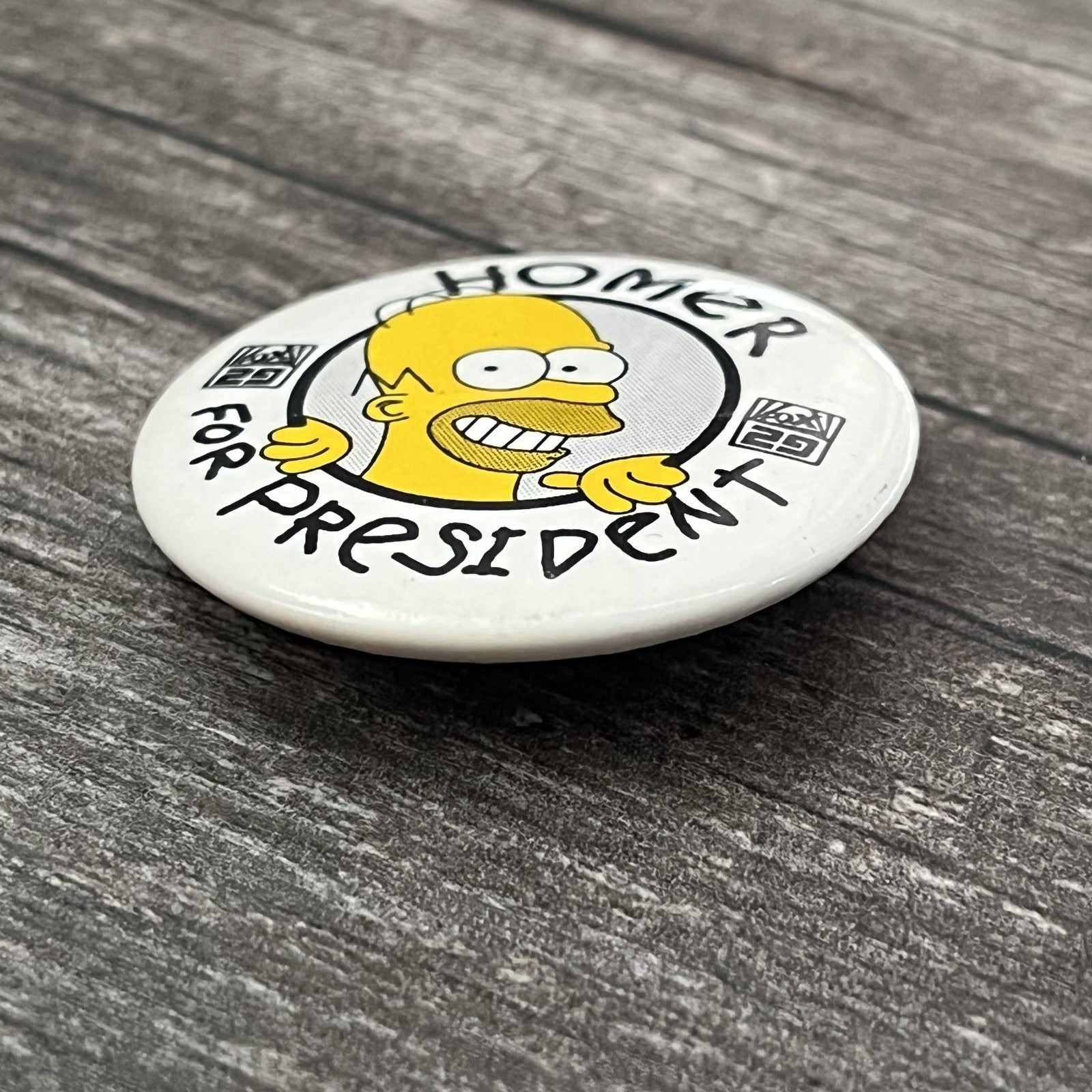 VTG THE SIMPSONS HOMER FOR PRESIDENT BUTTON PIN TV CARTOON PROMO PIN Yesterday's Fits Clothing Fashion Vintage Streetwear Fashion Item