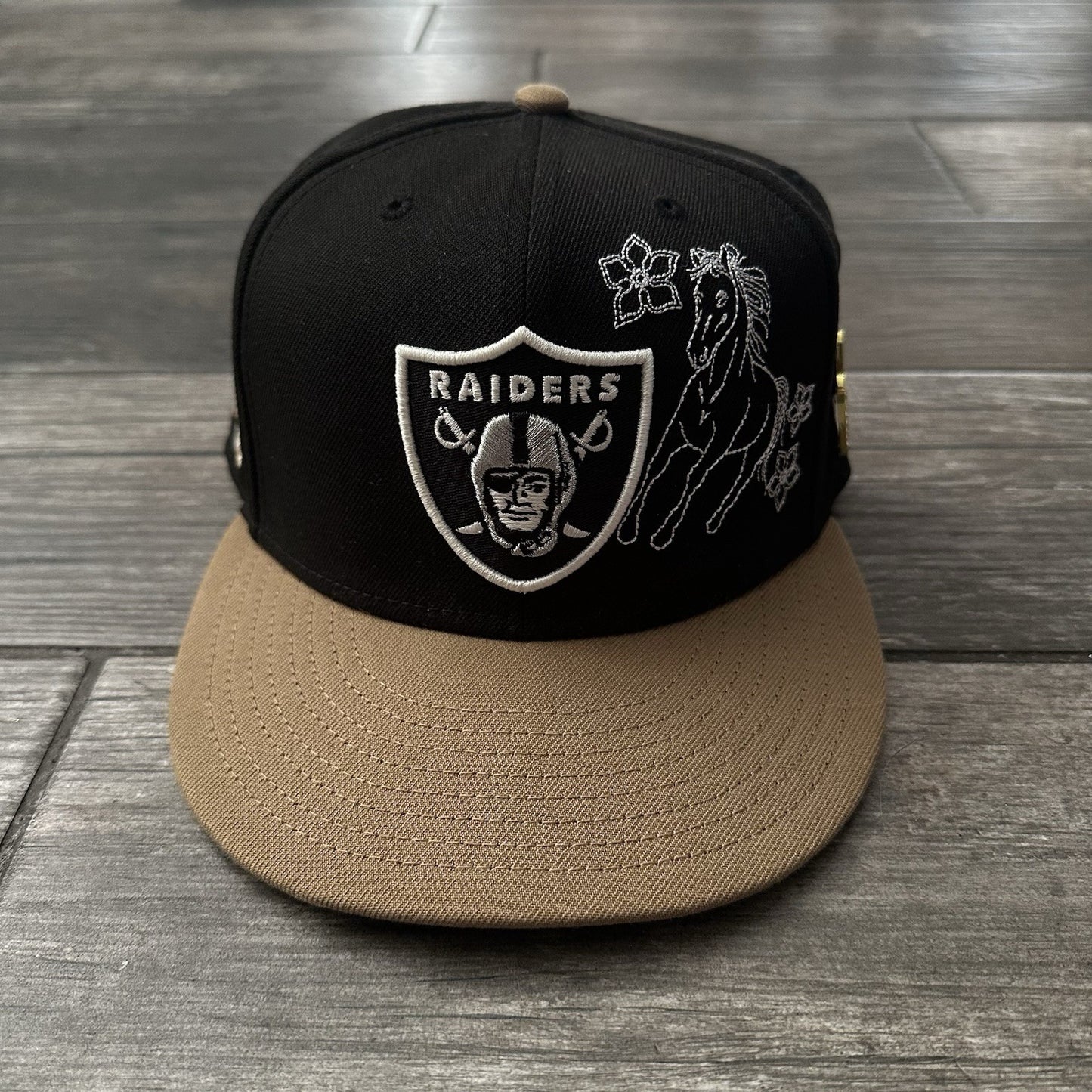 NEW ERA LAS VEGAS RAIDERS FITTED 7 5/8 FOOTBALL BLACK TAN HORSE COWBOY HAT PIN Yesterday's Fits Clothing Fashion Vintage Streetwear Fashion Item