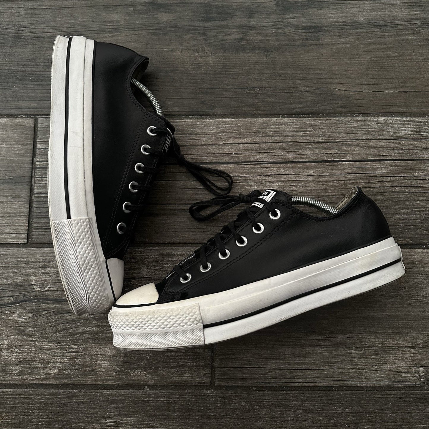 CONVERSE CHUCK TAYLOR ALL STAR LEATHER PLATFORM BLACK WHITE SNEAKERS WMNS 10.5