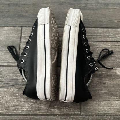 CONVERSE CHUCK TAYLOR ALL STAR LEATHER PLATFORM BLACK WHITE SNEAKERS WMNS 10.5