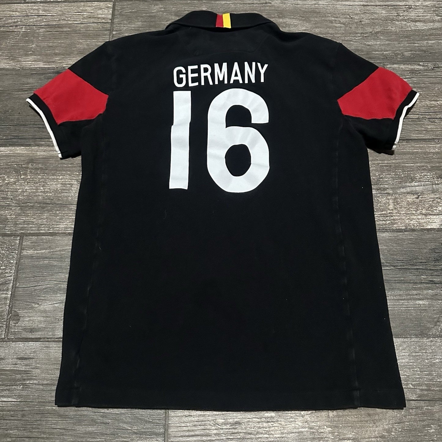 POLO RALPH LAUREN GERMANY BIG PONY RED BLACK SHIRT COLLARD SHIRT SZ S Yesterday's Fits Clothing Fashion Vintage Streetwear Fashion Item