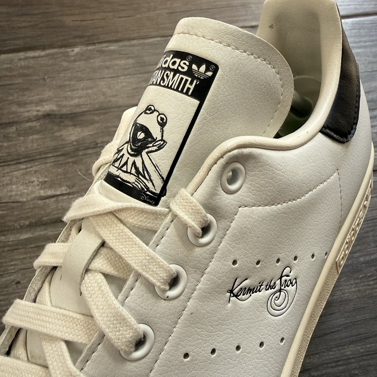ADIDAS STAN SMITH DISNEY KERMIT THE FROG WHITE SNEAKERS GX9513 SZ 10 NO BOX Yesterday's Fits Clothing Fashion Vintage Streetwear Fashion Item