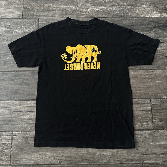 VTG BLACK LABEL SKATE SKATEBOARDING NEVER FORGET ELEPHANT GRAPHIC T-SHIRT SZ S Yesterday's Fits Clothing Fashion Vintage Streetwear Fashion Item