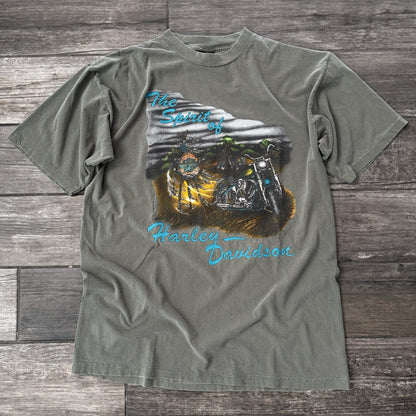 VTG 90'S HARLEY-DAVIDSON MOTORCYCLES SPIRIT LAS VEGAS GREEN FADED T-SHIRT SZ L Yesterday's Fits Clothing Fashion Vintage Streetwear Fashion Item
